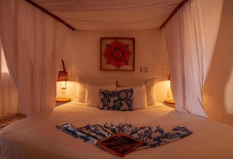 סוויטת ג'וניור, Baxar