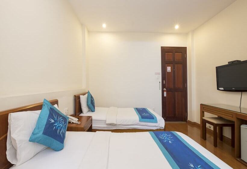 اتاق سوپریور, Blue River