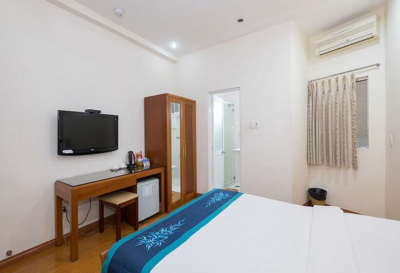 اتاق سوپریور, Blue River