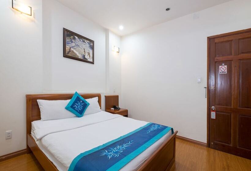 اتاق سوپریور, Blue River