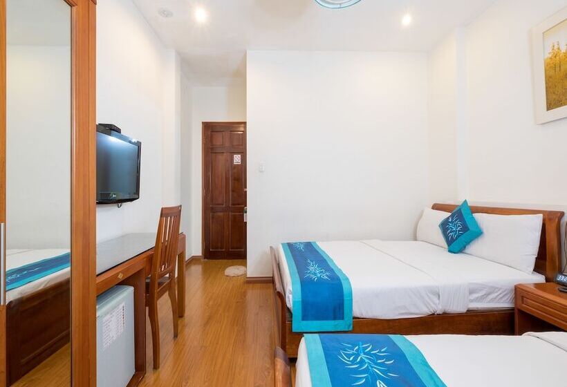 اتاق لوکس سه تخته, Blue River