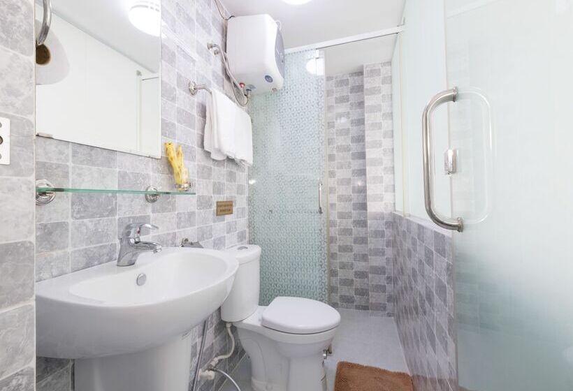 اتاق استاندارد, Blue River