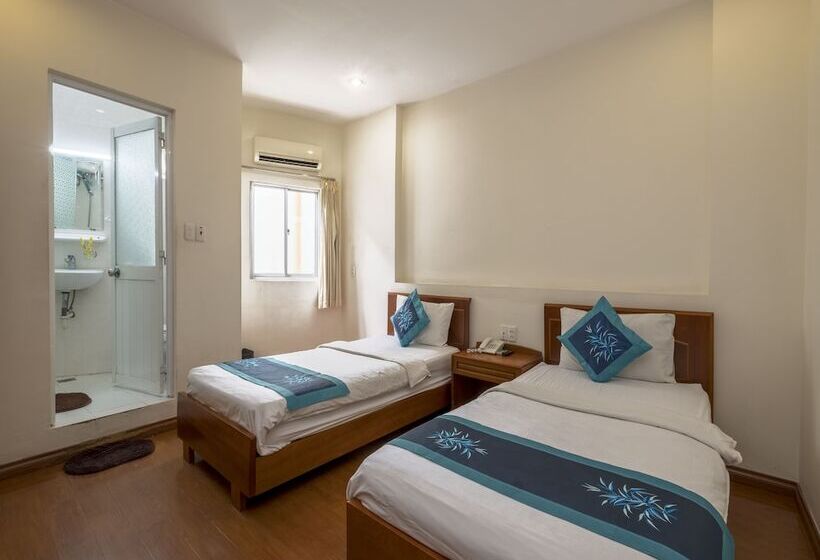 اتاق سوپریور, Blue River