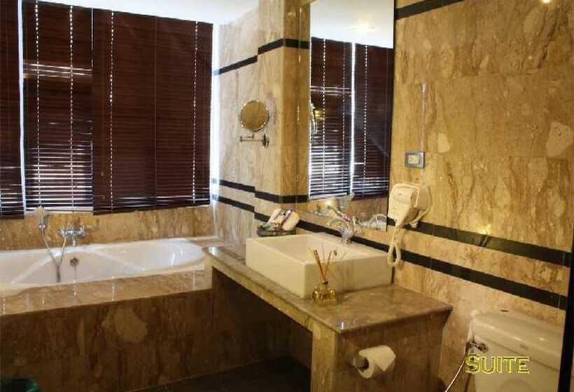 주니어 스위트, Chanthapanya