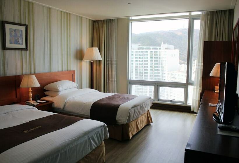 اتاق کلاس بیزنس, Homers