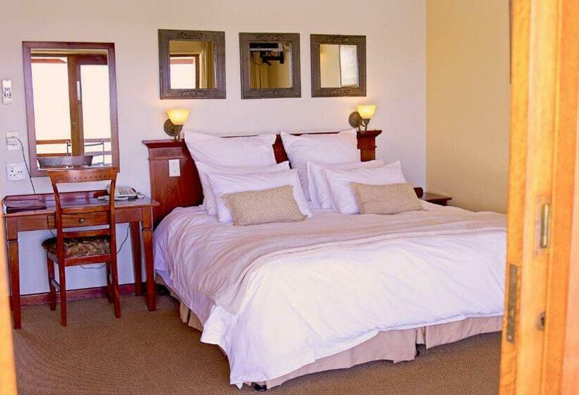 חדר אקזקיוטיב, Sandford Park Country