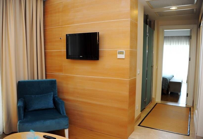 Семейный Номер Боковой Вид на Море, Sentido Trendy Verbena Beach