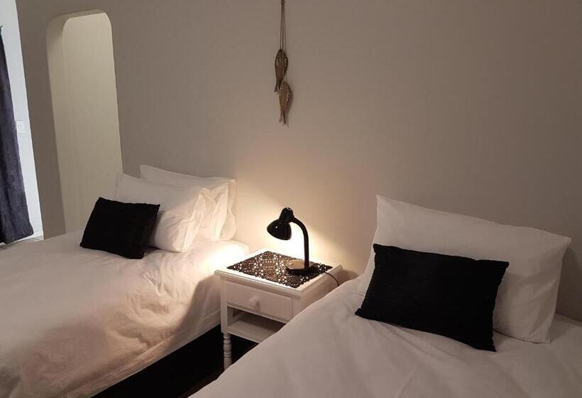 غرفة قياسية, Lake Pleasant