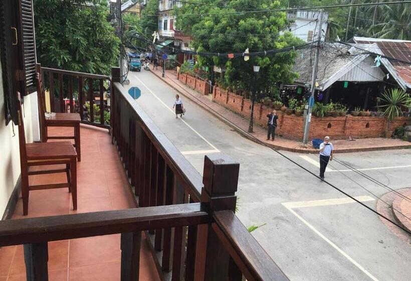 חדר סטנדרט לשלושה עם מרפסת, Villa Champa