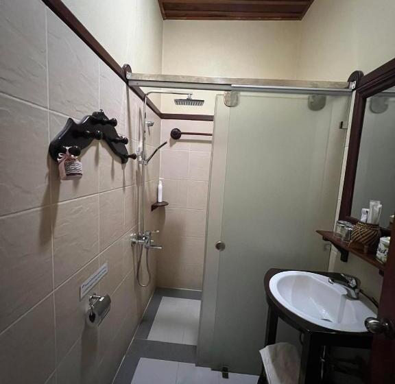 חדר סטנדרט לשלושה עם טרסה, Villa Champa