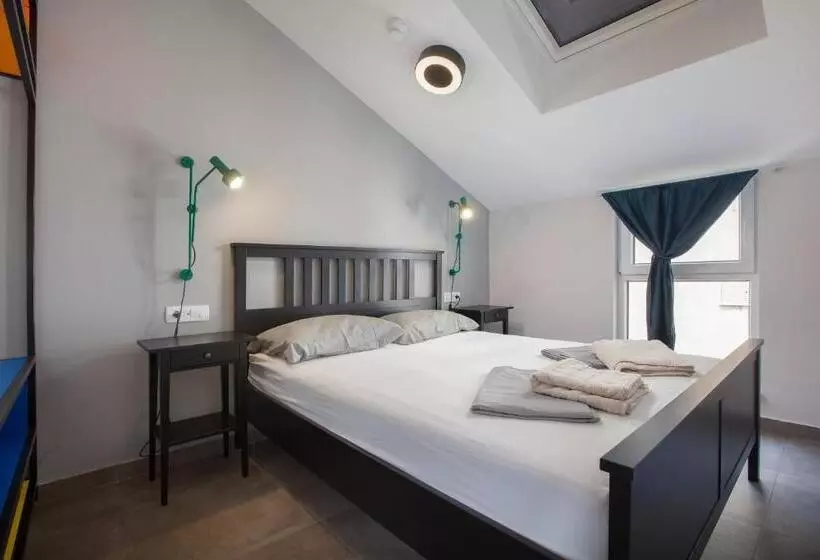 Deluxe-huone Parveke, Subtub Hostel Makarska