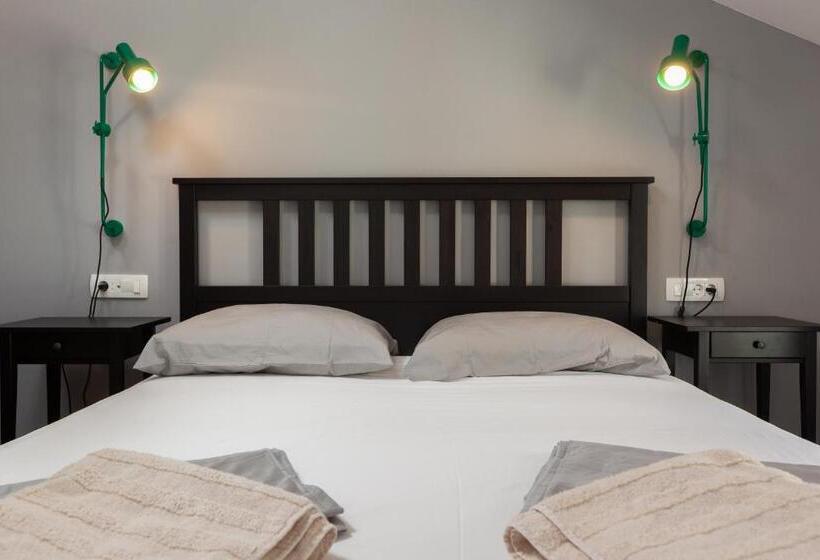 Номер Deluxe с Балконом, Subtub Hostel Makarska