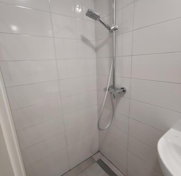 غرفة قياسية فردية, Subtub Hostel Makarska