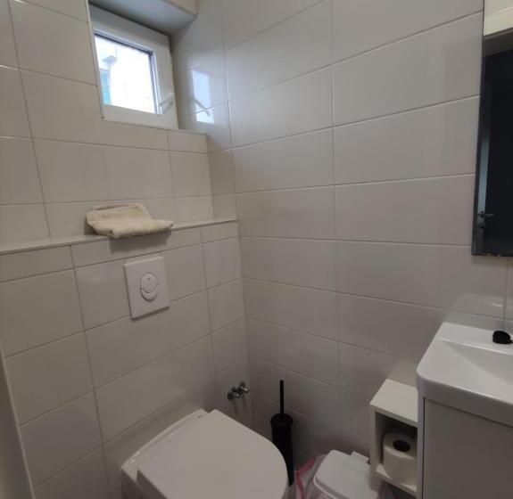 غرفة قياسية, Subtub Hostel Makarska