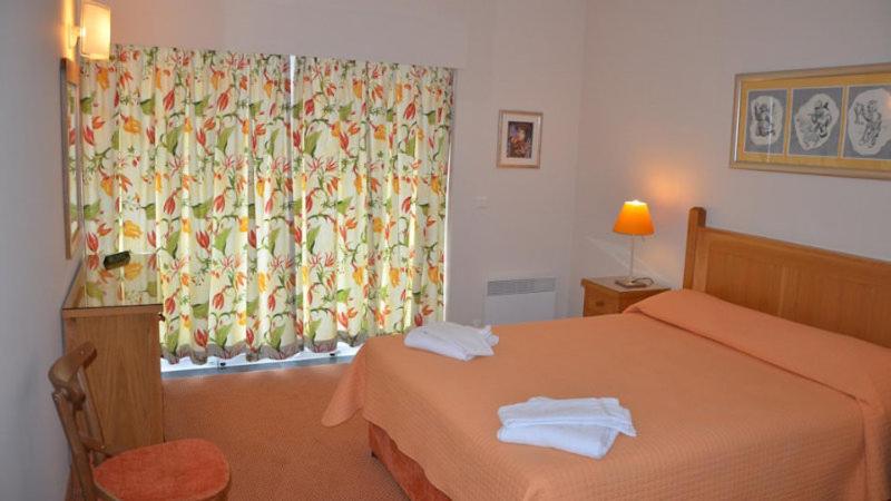 标准间, Village Cabo Girao