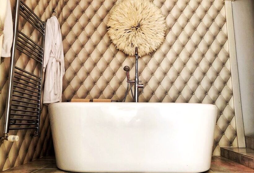 ハイドロマッサージバス付きスイート, Maison De Plumes