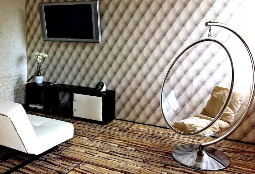 ハイドロマッサージバス付きスイート, Maison De Plumes