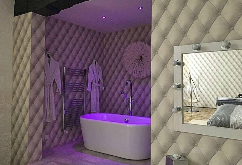 ハイドロマッサージバス付きスイート, Maison De Plumes