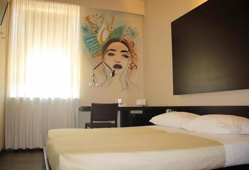 اتاق استاندارد سه نفره, Art Hotel Udine