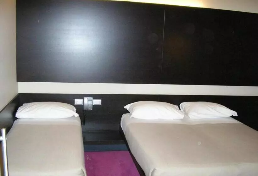 اتاق استاندارد سه نفره, Art Hotel Udine