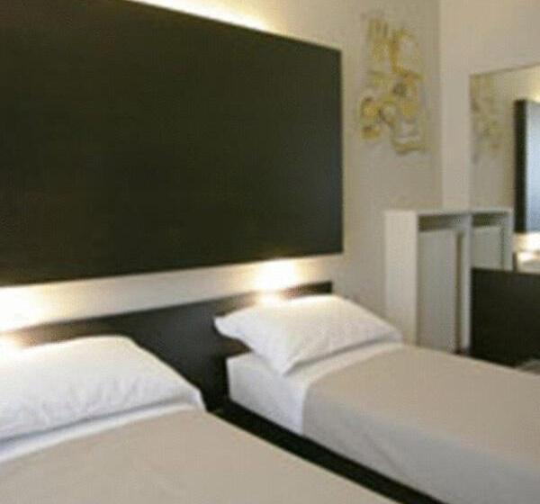 اتاق استاندارد سه نفره, Art Hotel Udine
