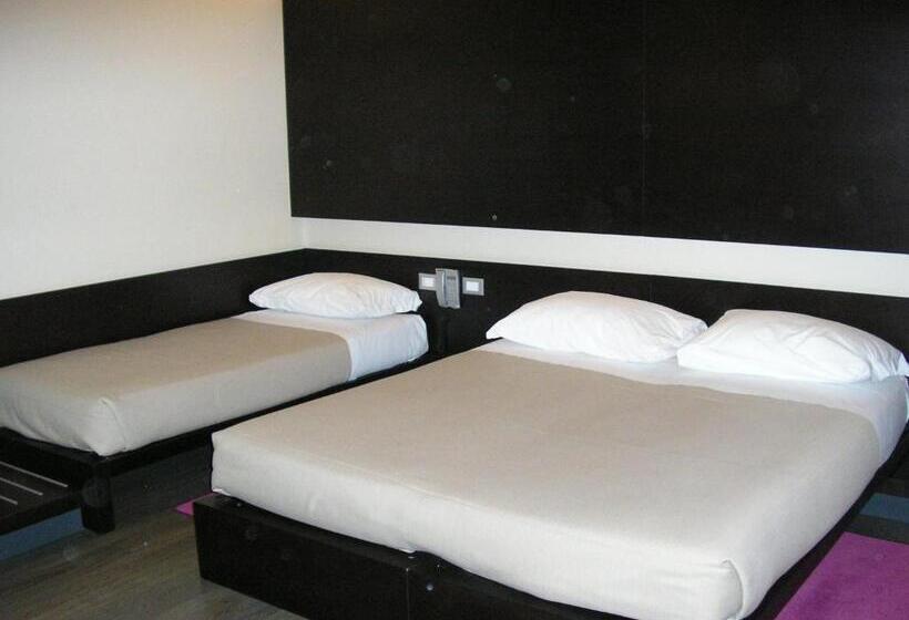 اتاق استاندارد سه نفره, Art Hotel Udine