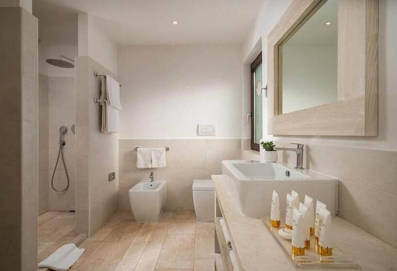 סוויטת ג'וניור, Baglioni Resort Sardinia   The Leading Hotels Of The World