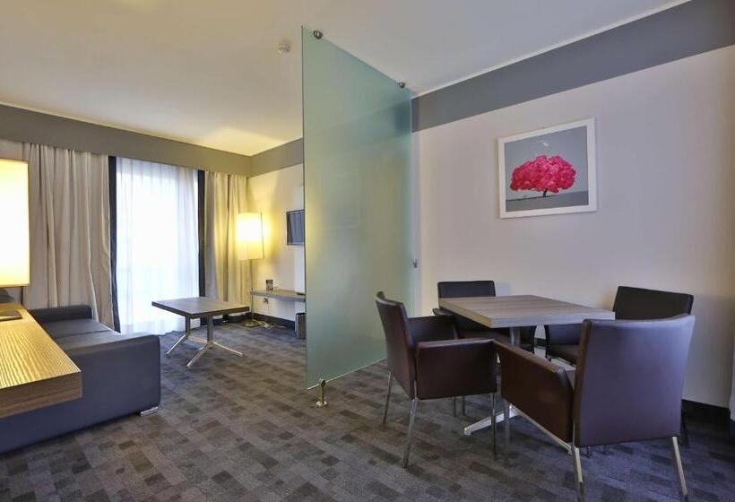 סוויטת ג'וניור, Best Western Plus Borgolecco