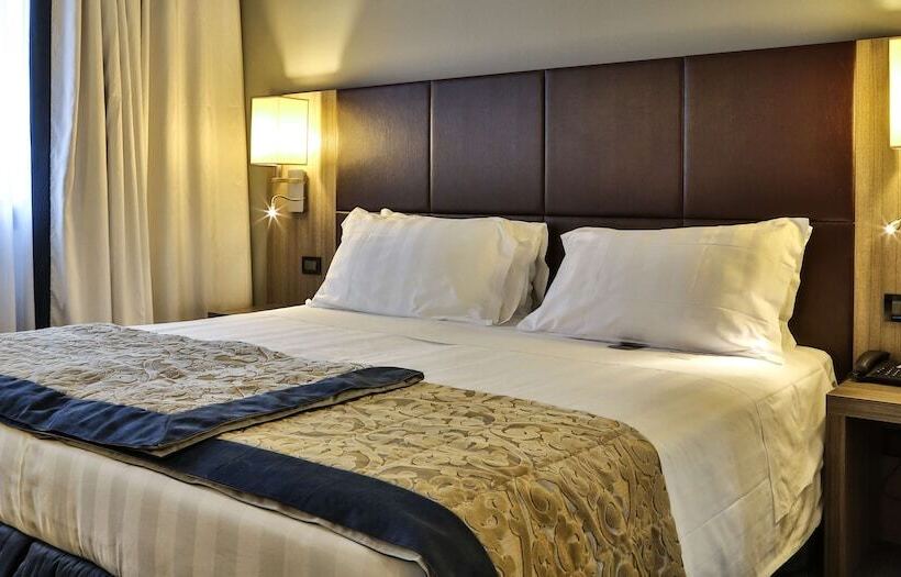 חדר משפחתי, Best Western Plus Borgolecco