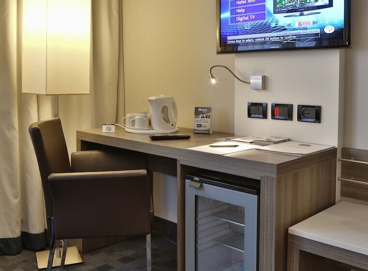 חדר משפחתי, Best Western Plus Borgolecco