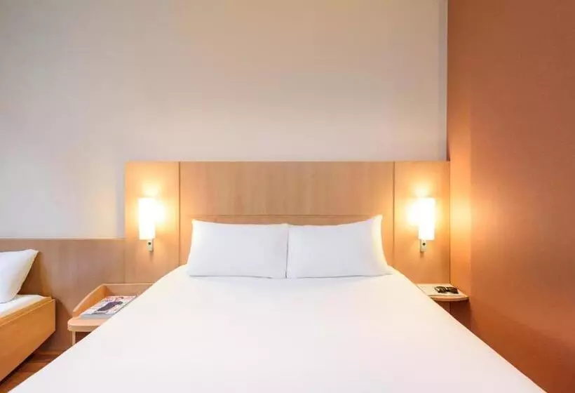 Perhehuone, Ibis Krakow Stare Miasto