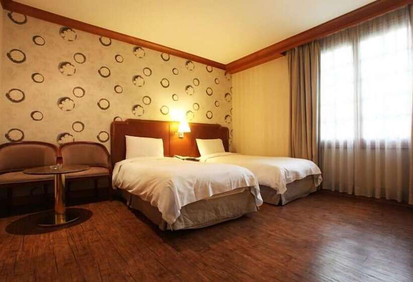 Номер Стандарт, Karak Tourist