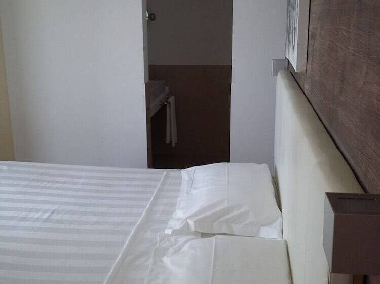 غرفة ديلوكس مطلّة علي البحر, Life Hotel Seaview & Spa