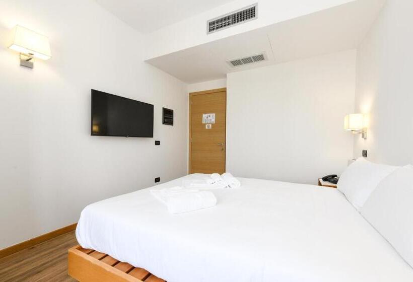 חדר סטנדרט עם מרפסת, Arya By Mauro