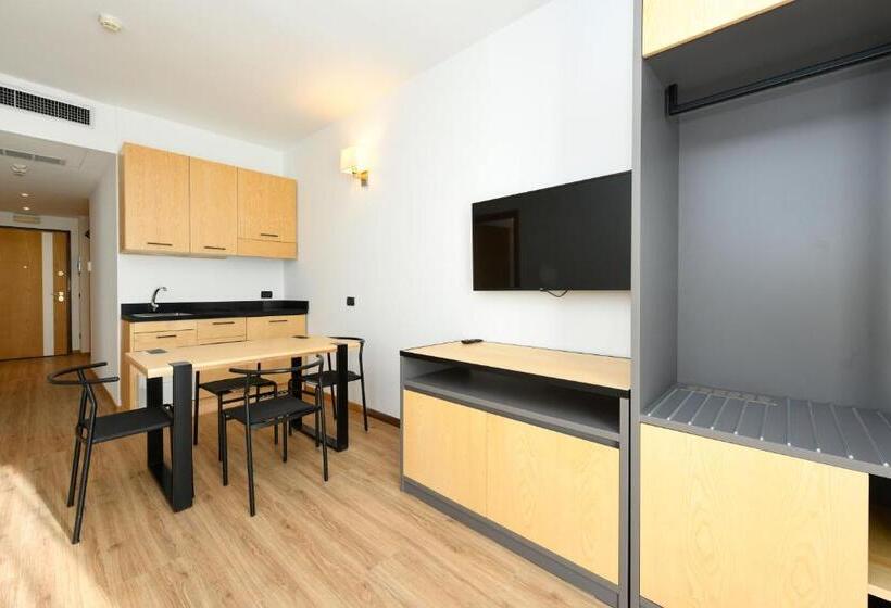 סוויטה, Arya By Mauro