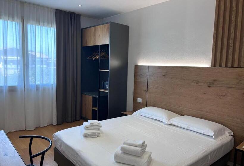 חדר פרמיום לארבעה, Arya By Mauro