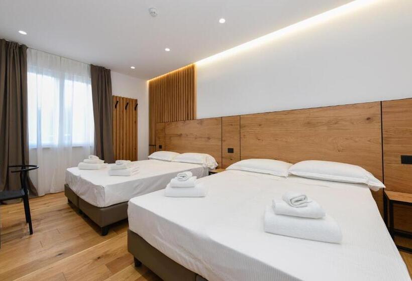 חדר סטנדרט לארבעה, Arya By Mauro