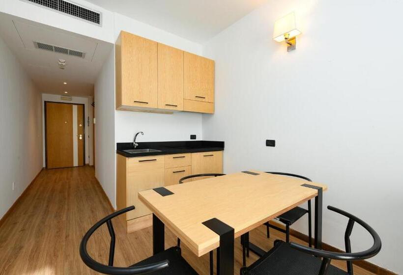 סוויטה, Arya By Mauro