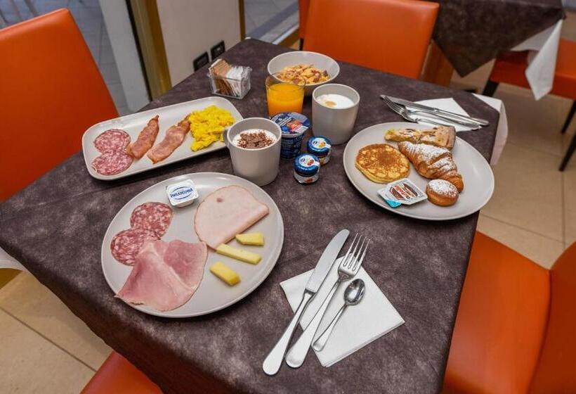 חדר סטנדרט לארבעה, Arya By Mauro