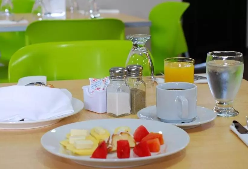 اتاق استاندارد با تخت دوبل, Metro Hotel Panama