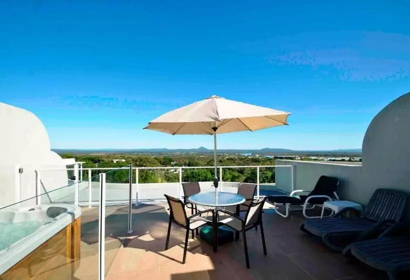 , Noosa Hill Resort