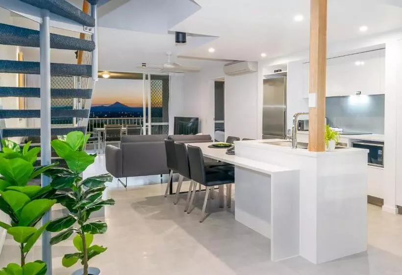 1 Bedroom Penthouse Apartment, Noosa Hill Resort