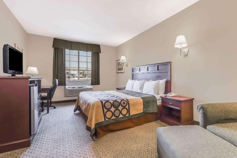 キングサイズベッドのスタンダードルーム, Super 8 By Wyndham Alvarado