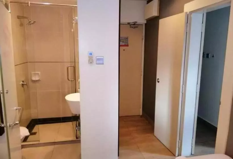 اتاق استاندارد چهار تخته, Tune Hotel Georgetown Penang