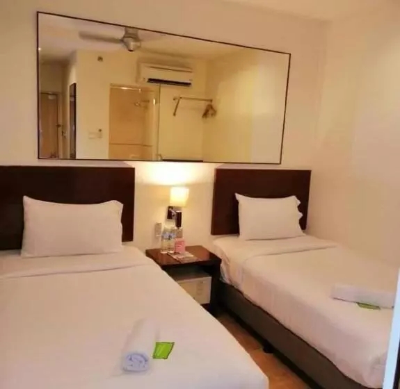 اتاق استاندارد چهار تخته, Tune Hotel Georgetown Penang
