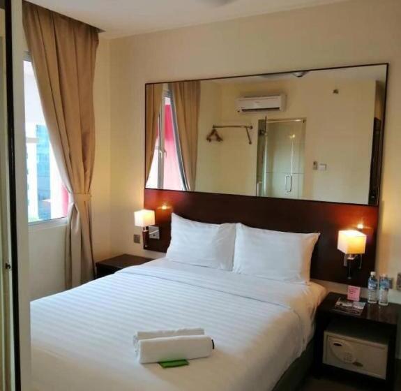 חדר סטנדרט לארבעה, Tune Hotel Georgetown Penang