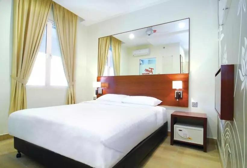 Standard Room Superior Floor, Tune Hotel Georgetown Penang