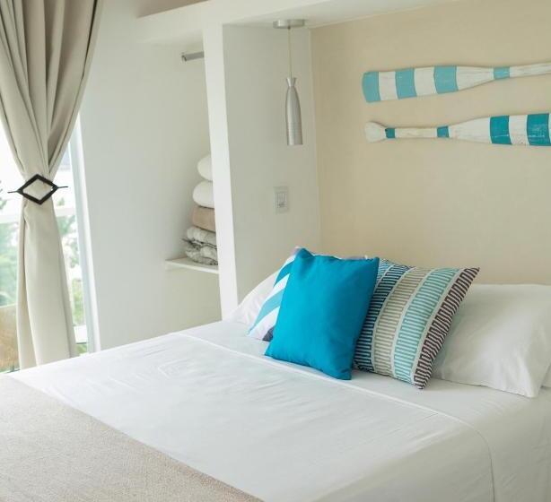 Deluxe Suite Sea View, Maricá