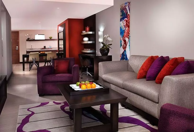 سوئیت پریمیوم با چشم‌انداز دریا, Megapolis Hotel Panama