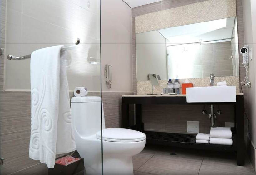 프레지덴셜 스위트, Megapolis Hotel Panama
